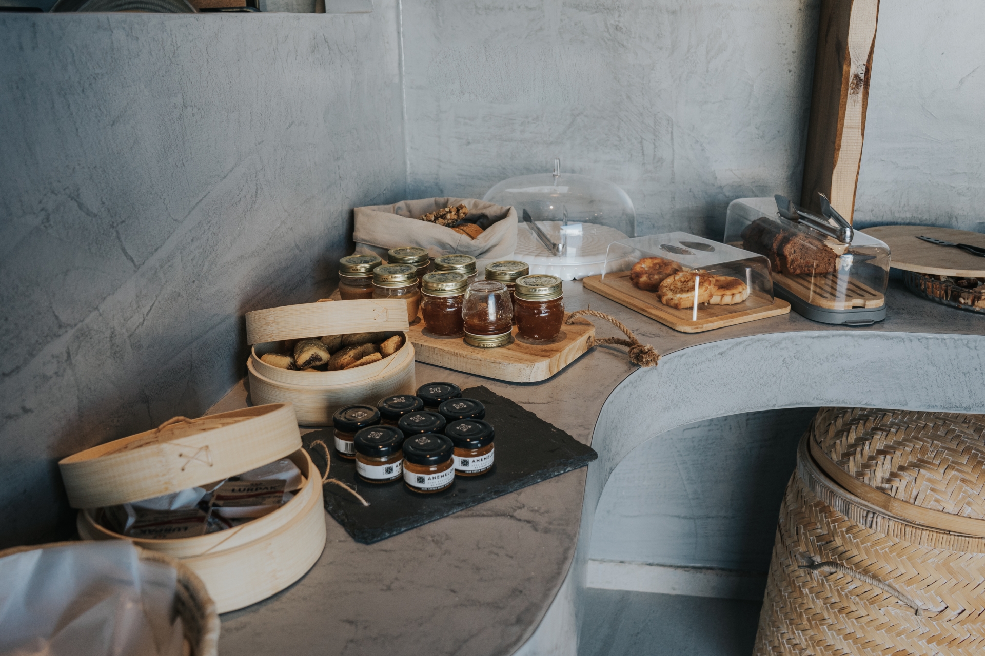 Pignolia Suites Crete Buffet2