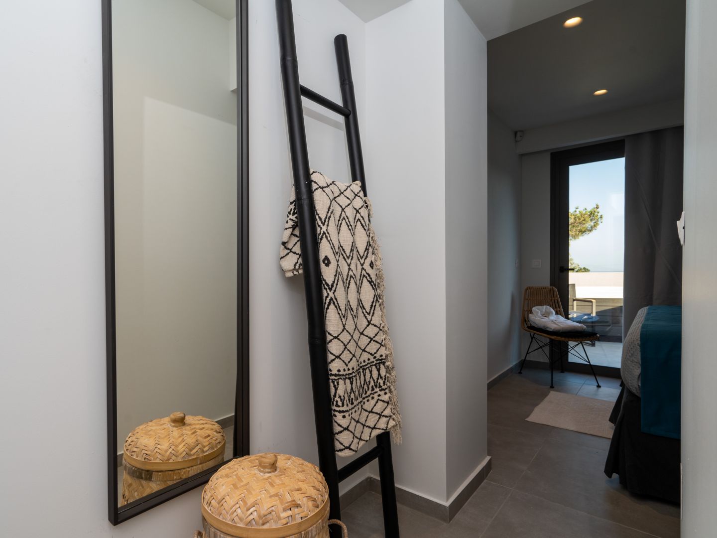 Grand Σουίτα με Εξωτερικό Jacuzzi και θέα στη Θάλασσα (Οlea)