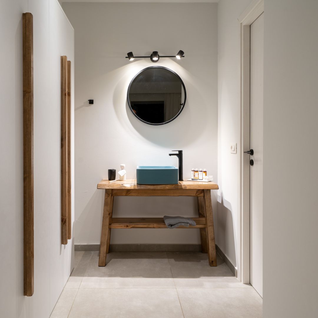 Pignolia Suites Deluxe Suite Outdoor Jacuzzi & Sea View 010