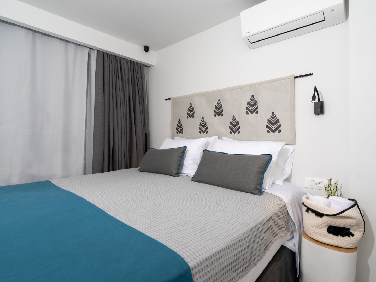 Grand Σουίτα με Εξωτερικό Jacuzzi και θέα στη Θάλασσα (Οlea)