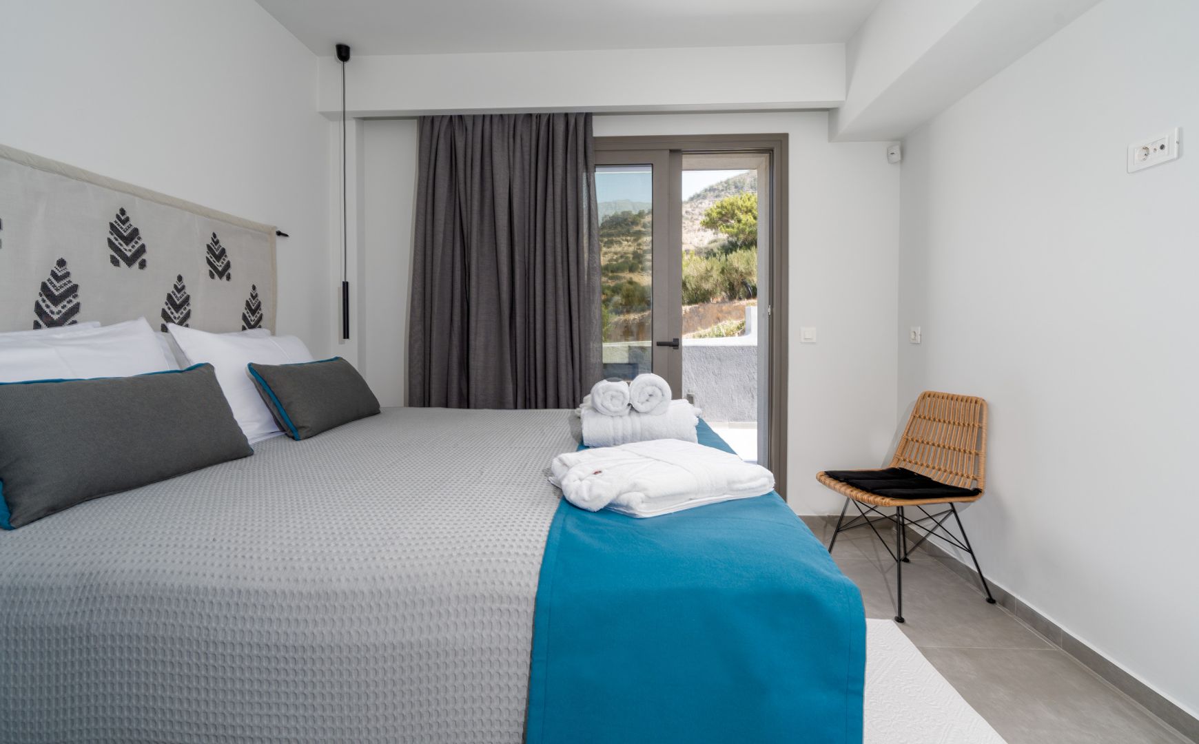 Grand Σουίτα με Εξωτερικό Jacuzzi και θέα στη Θάλασσα (Οlea)