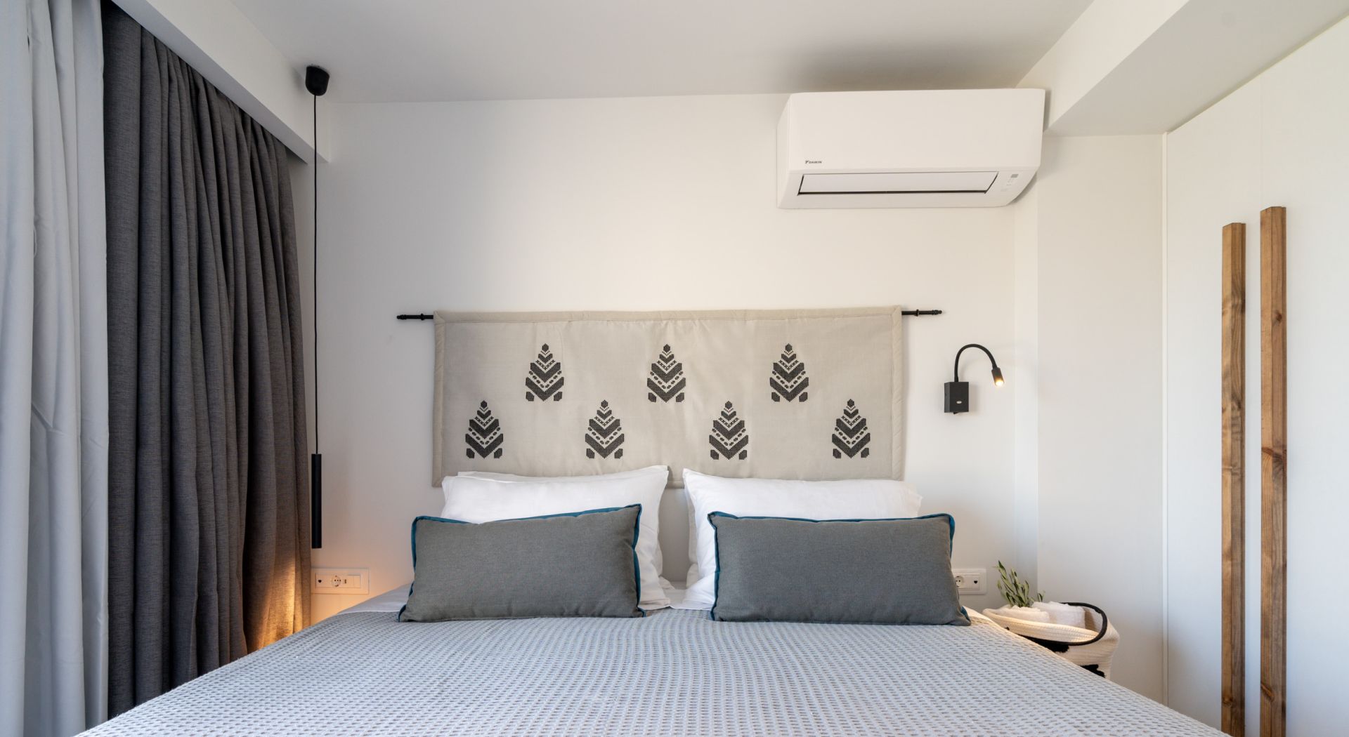 Grand Σουίτα με Εξωτερικό Jacuzzi και θέα στη Θάλασσα (Οlea)